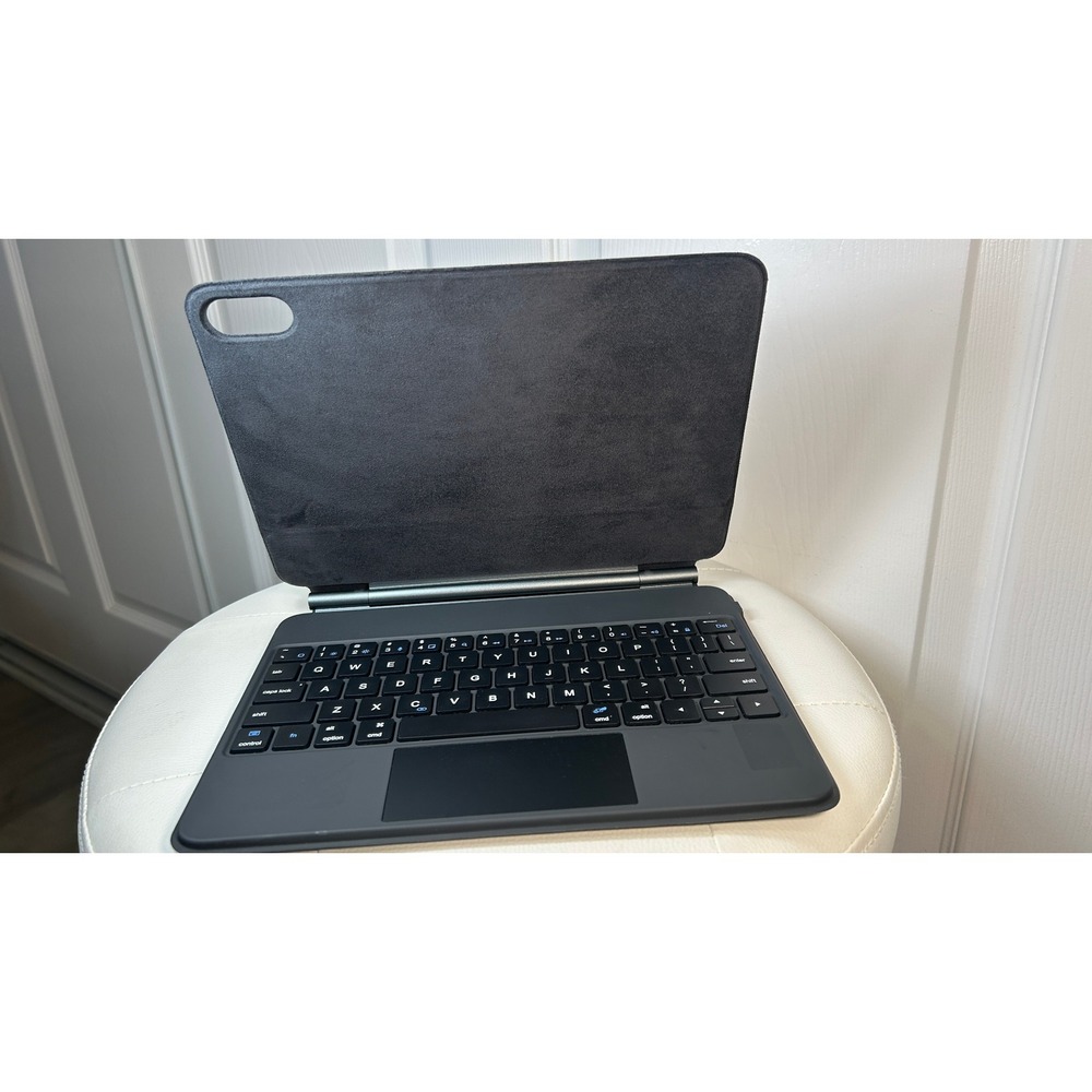 Keyboard Case for iPad 10th Gen 2022 & 11 Grey 10.9" Magnetic Floating Stand